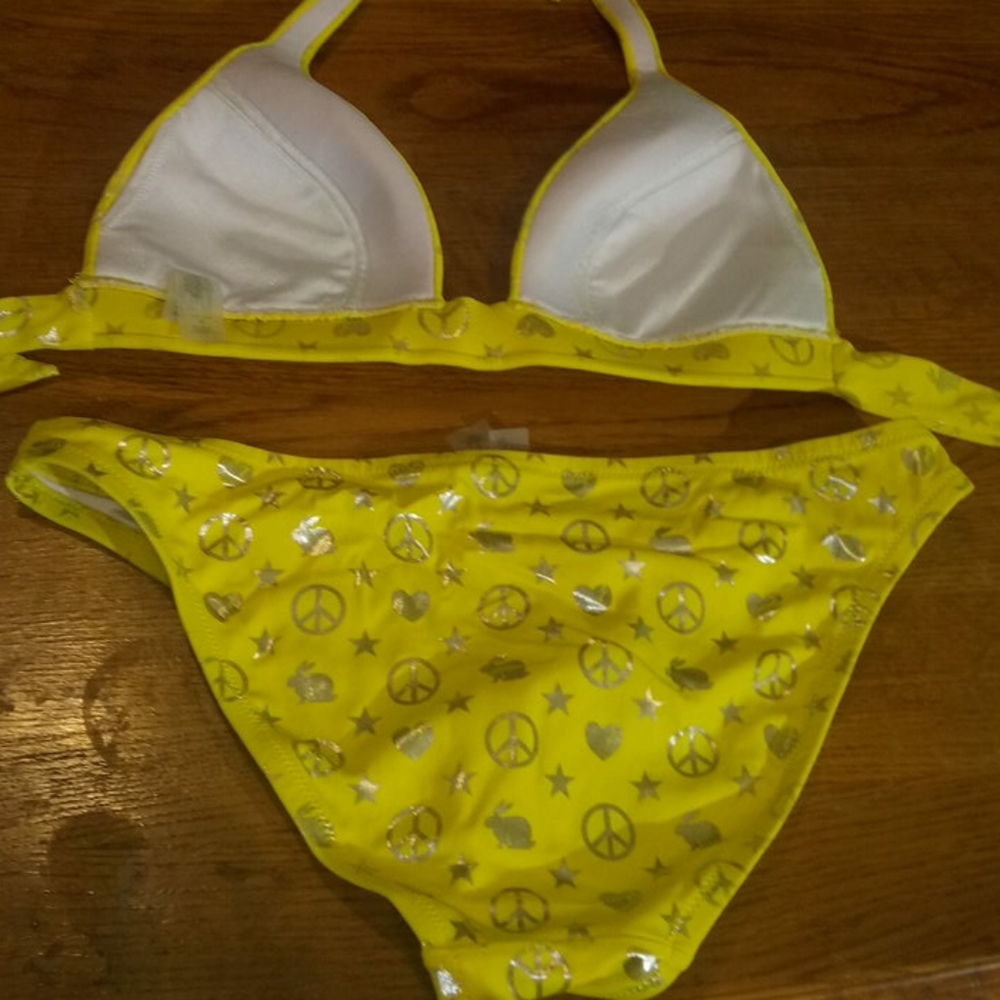 Swim suit - Picture 2 of 5